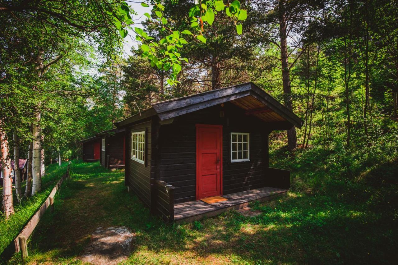 Отель Ljoshaugen Camping Домбас Экстерьер фото